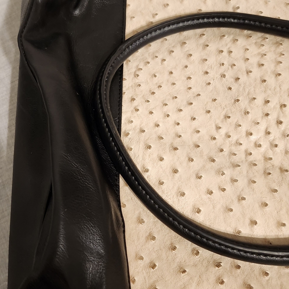 Purse - Picture 4 of 4
